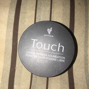 Younique Loose Powder Foundation